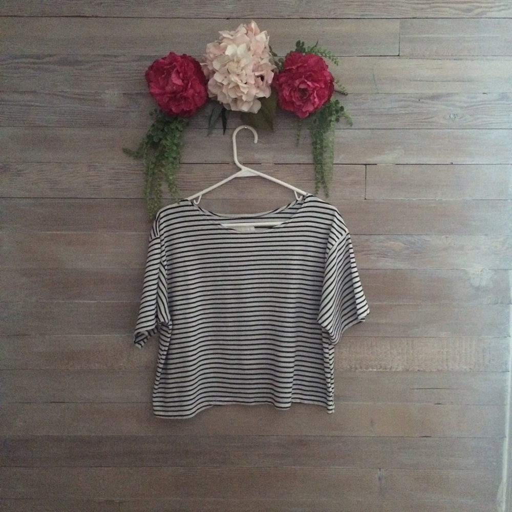(132) Free People boxy striped tee